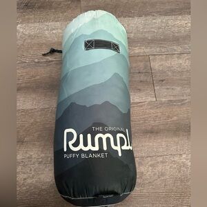 Rumpl Puffy Blanket - Blue and Black